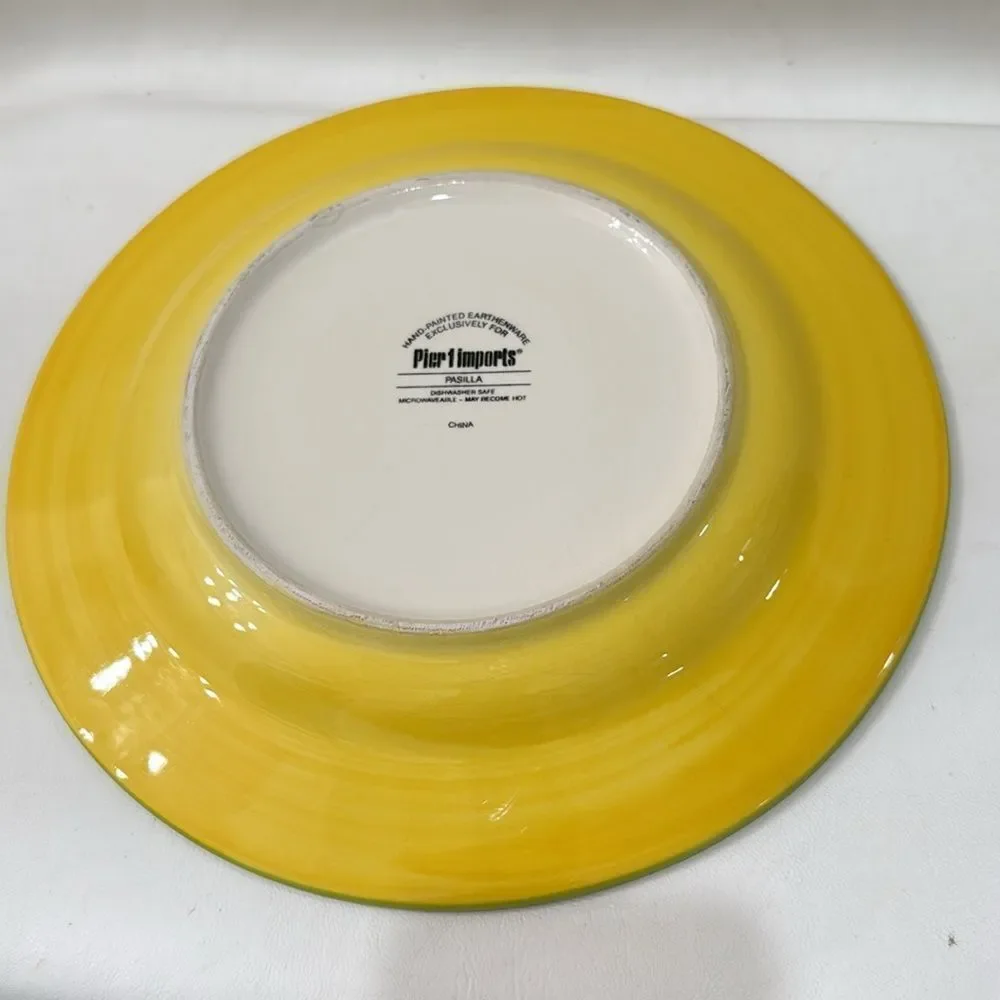 Pier 1 Pasilla Vibrant Green Yellow 10 3/4 In One Plate Only Vintage 1990-1999